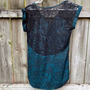 Express Flowy Top sz. S